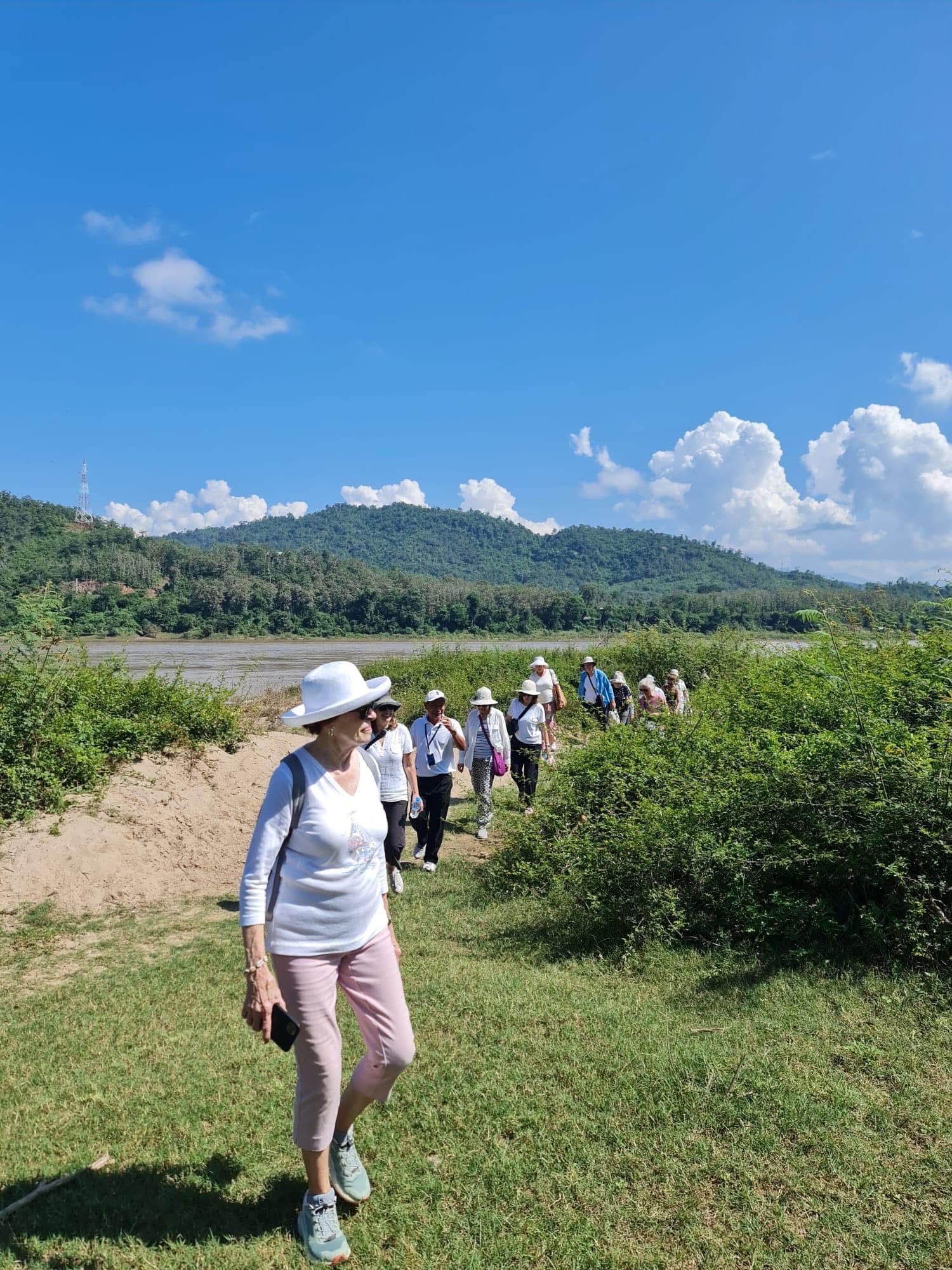 Scenic landscape tour with travelers